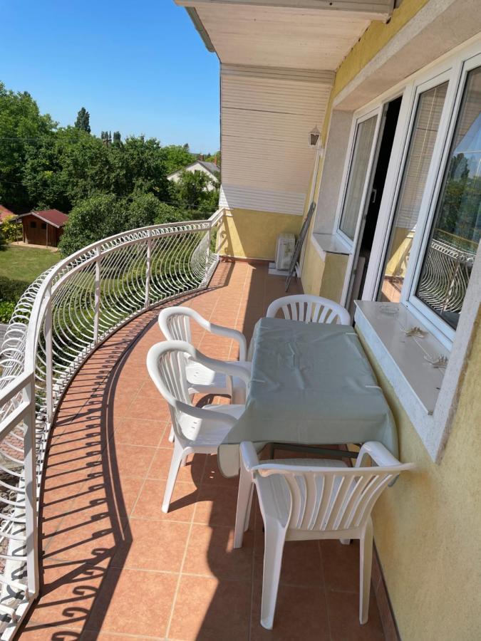 Esther Apartman Gyenesdiás Extérieur photo